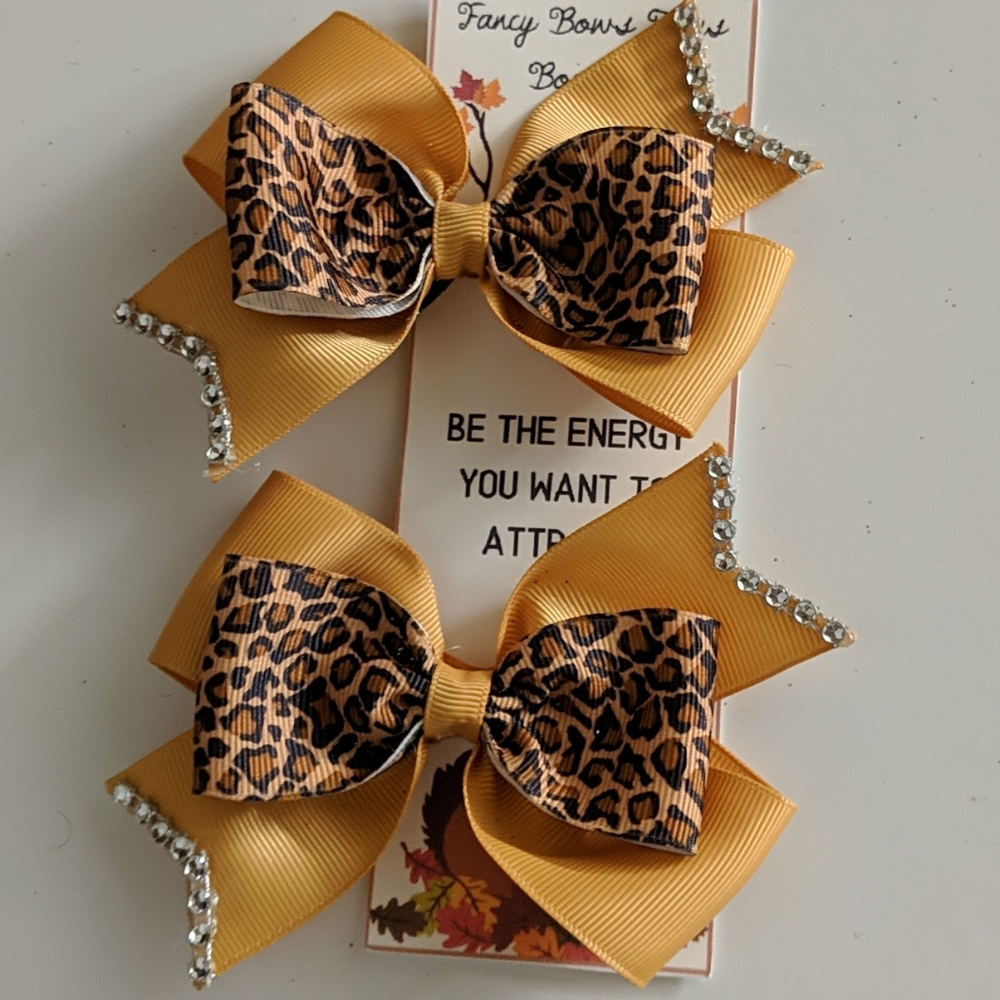 Leopard pigtail bows